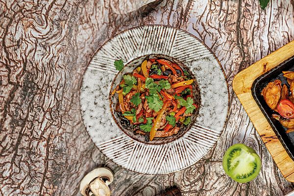 Говядина по-сейчуански (острое)