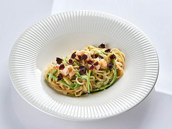 Спагетти с цукини и креветками