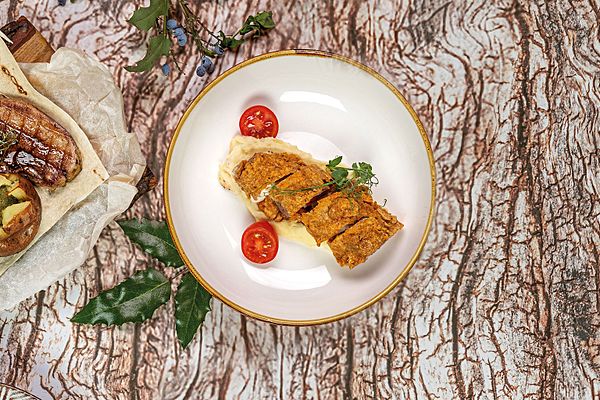 Рулет из индейки с пюре