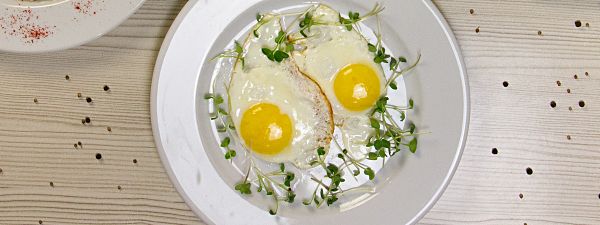 Глазунья из двух яиц