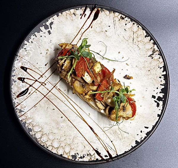 Брускетта с грибами и сыром камамбер