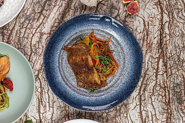 Филе палтуса с овощным лингвини