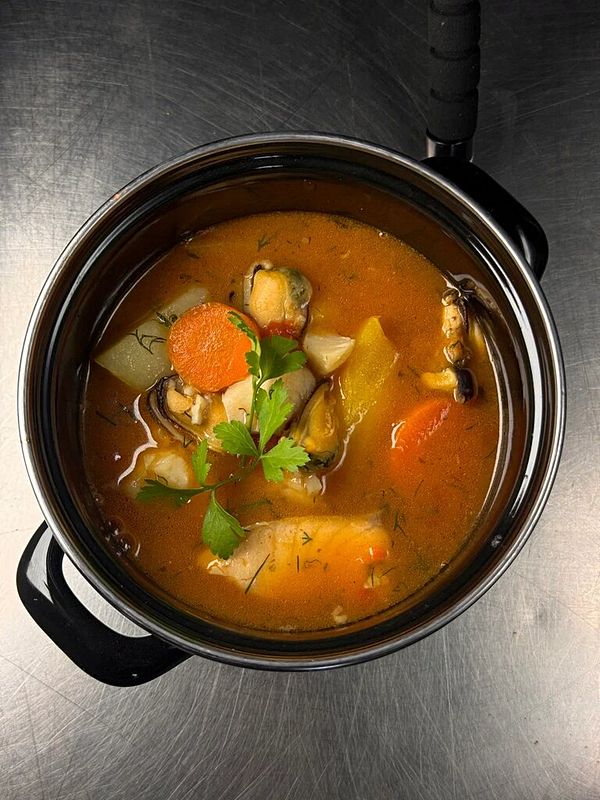 Похлебка из двух видов рыбы