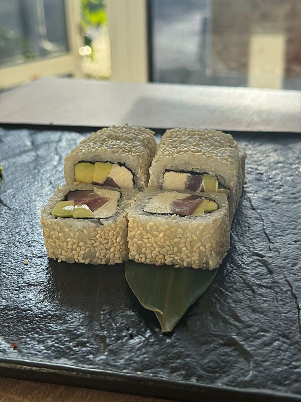 Сезам с тунцом