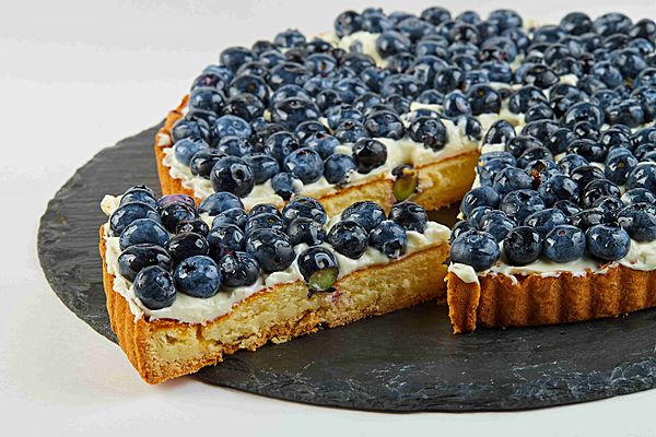 Чизкейк с сезонными ягодами