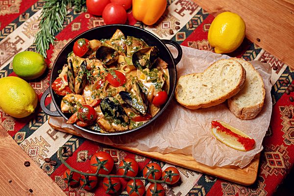 Сковородка с морепродуктами