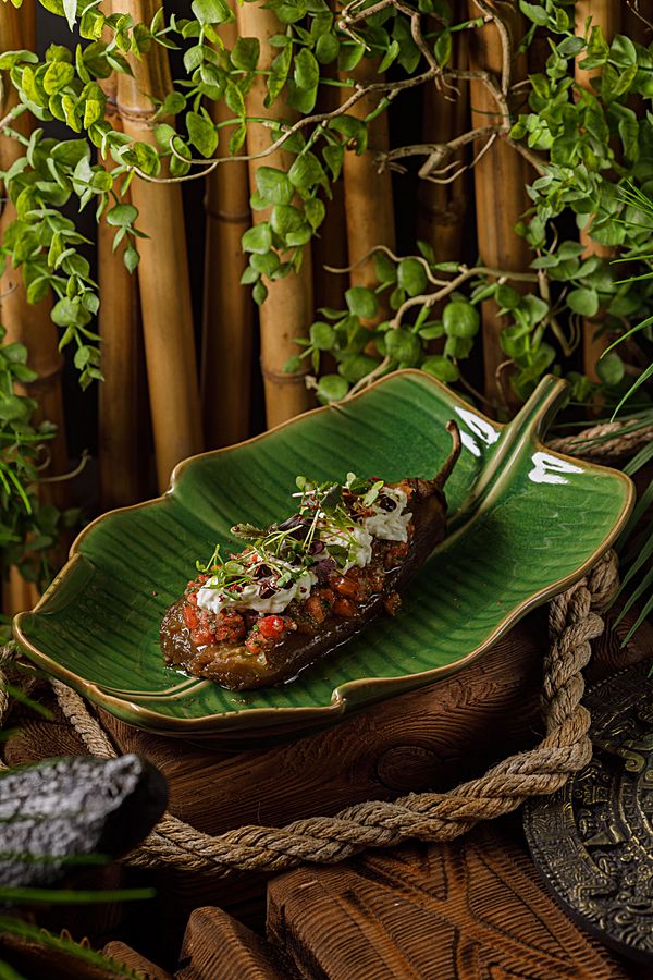 Запечённый баклажан со страчателлой