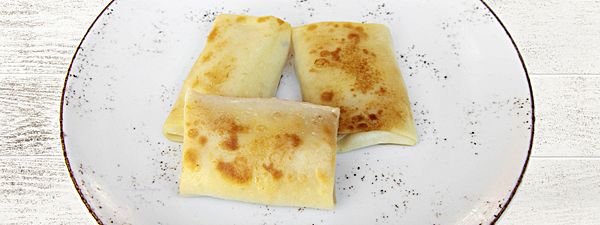 Блины с творогом со сметаной