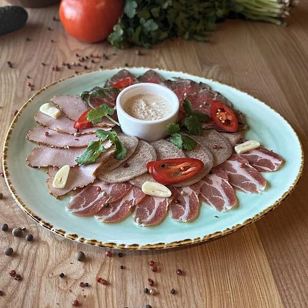 Ассорти мясное
