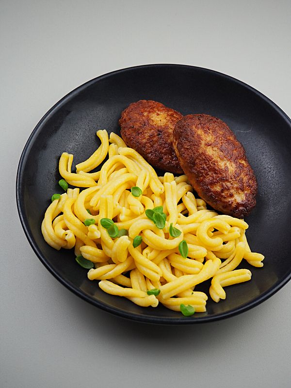 Казаречче с куриными котлетками