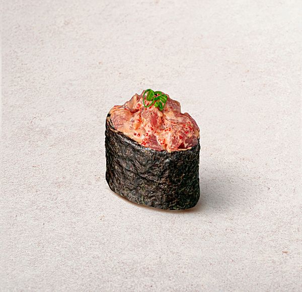 Гункан с тунцом