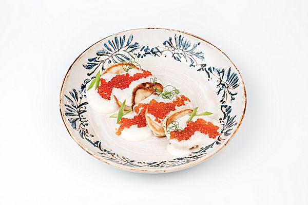 Икра красная с оладушками
