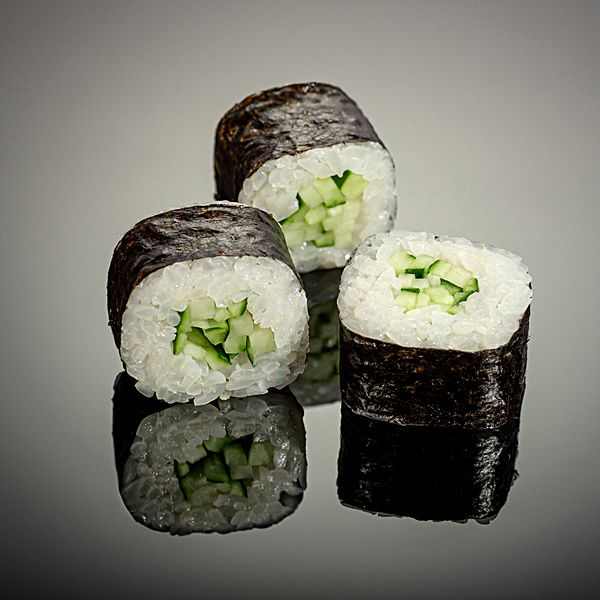 Маки с огурцом