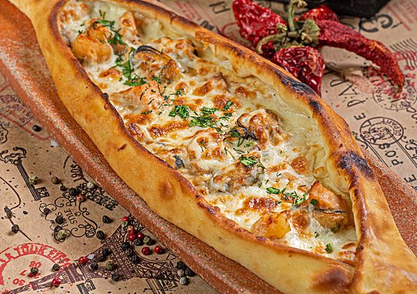 Пиде с морепродуктами