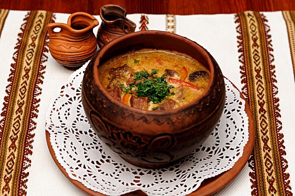 Жаркое с говядиной и белыми грибами