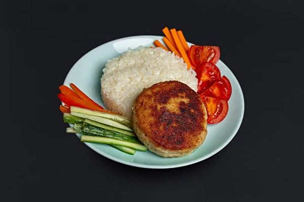 Котлетка куриная с рисом