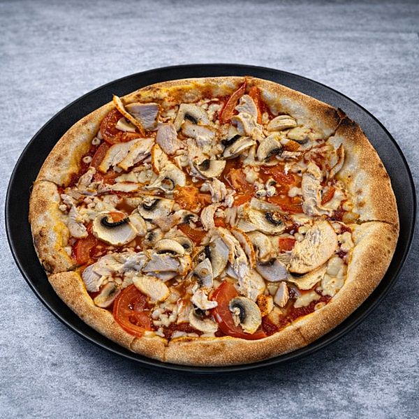 Пицца с курицей