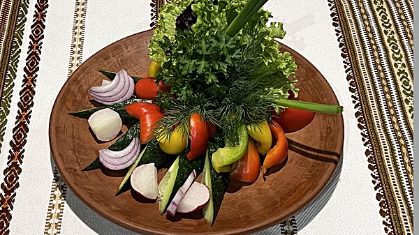 Свежие овощи с бабусиной грядки