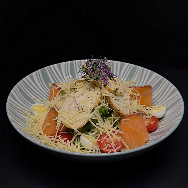 Цезарь с лососем