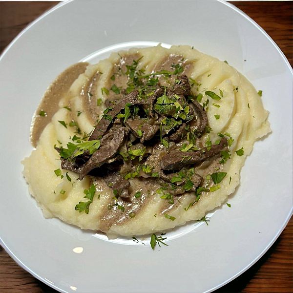 Печень по-строгановски