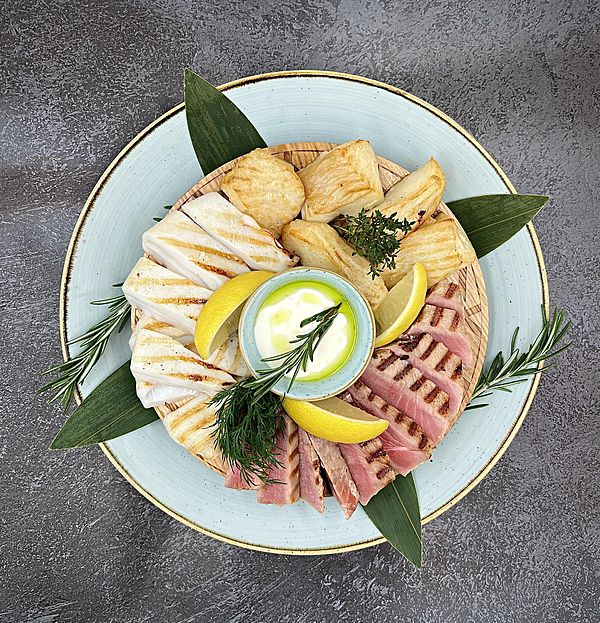 Ассорти рыбное с кальмаром