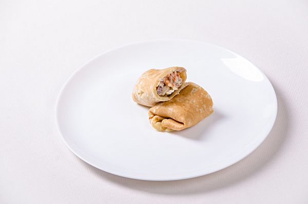 Блин с куриным фаршем, зеленым луком и яйцом (маленький)