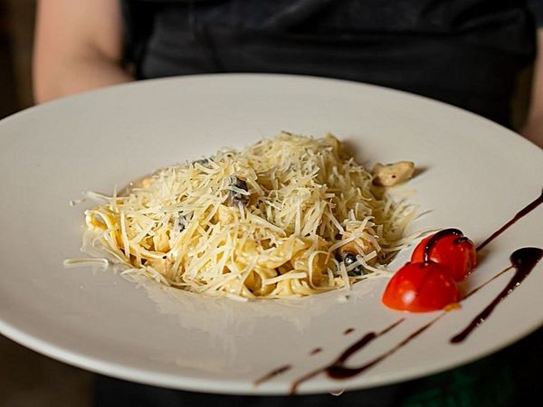 С курицей и грибами