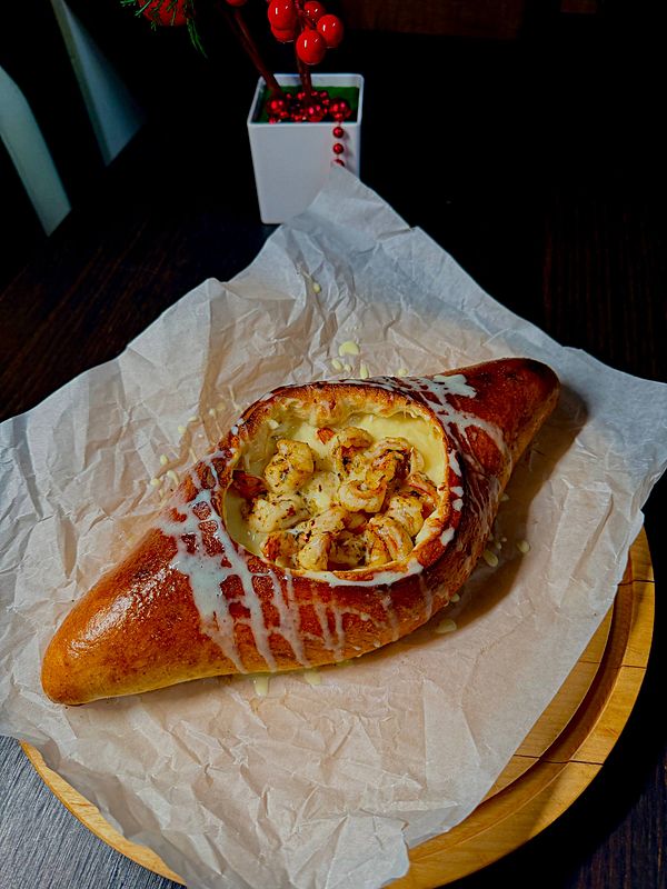 Хачапури с креветкой