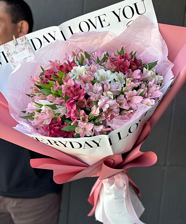 35 альстромерия в оформление