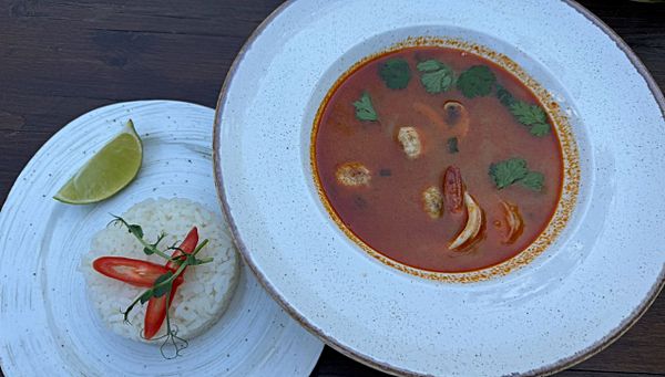 Том-ям с морепродуктами