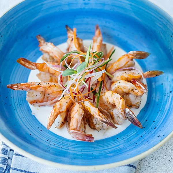 Креветки гриль с соусом пармезан