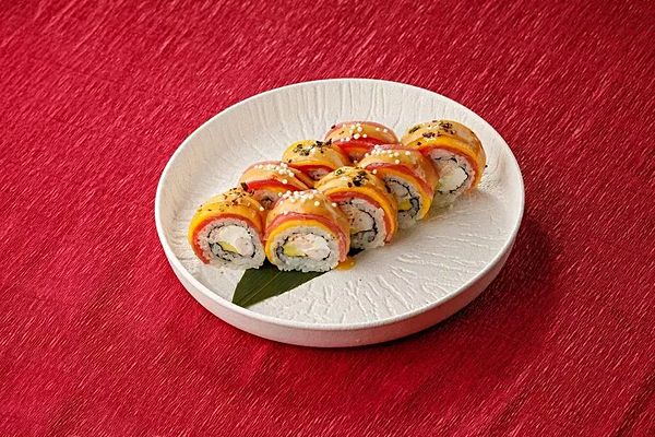 Ролл тунец/манго