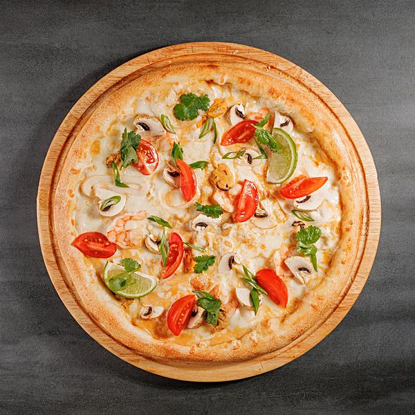 Пицца Том Ям с морепродуктами