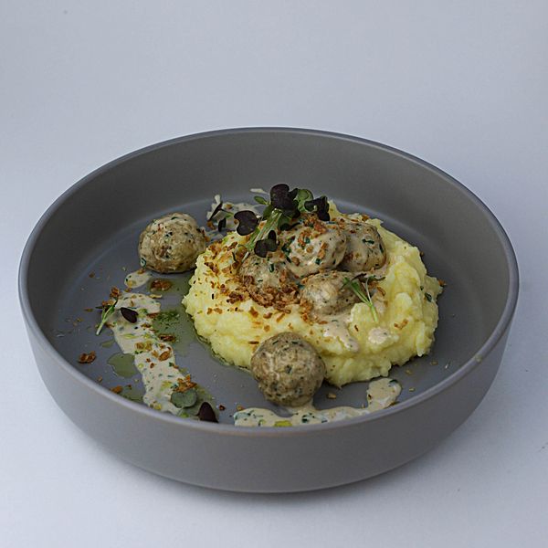 Митболы с картофельным пюре