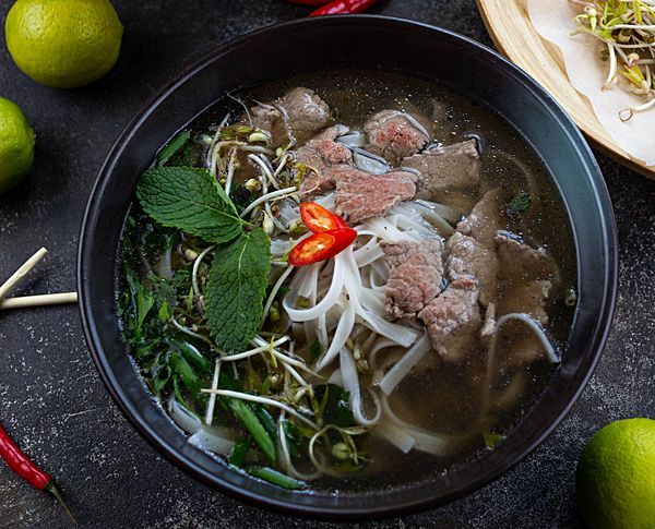 Фо Бо с пшеничной лапшой