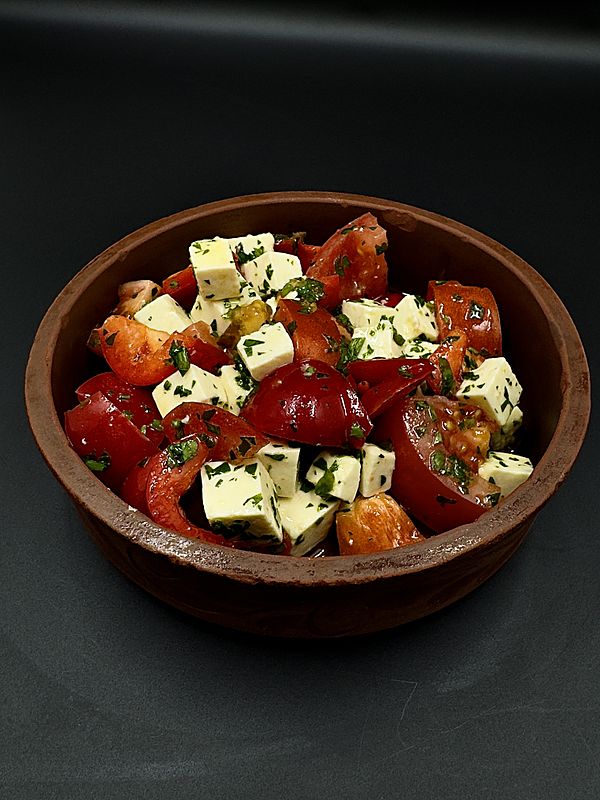 Салат с брынзой