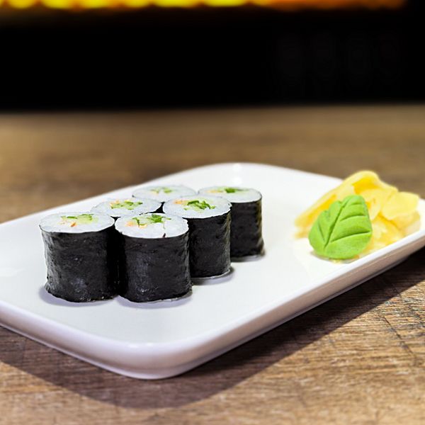 Маки с огурцом