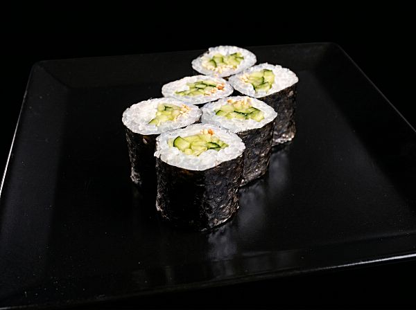 Маки Ролл с Огурцом