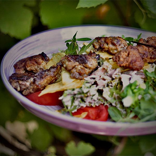 Теплый салат с куриной печенью