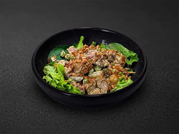 Салат с реберным мясом и картофелем