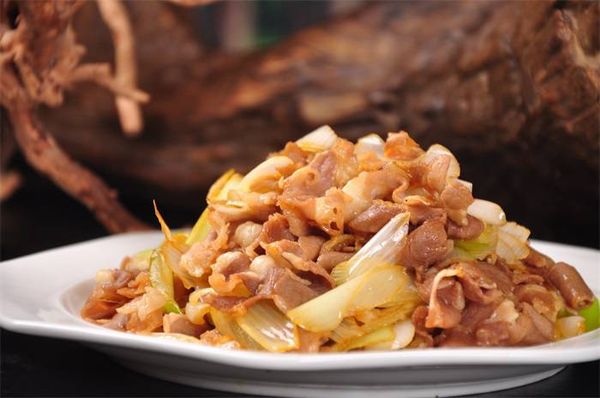 Баранина с луком