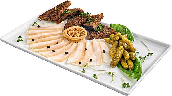 Сало с тостами и корнишонами