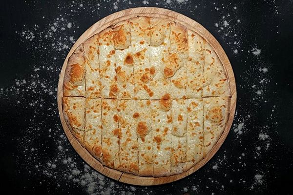 Бакетта с моцареллой и соусом ранч