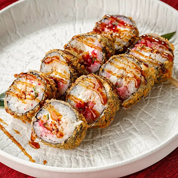 Темпура с угрем, масаго и авокадо