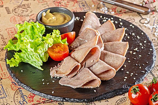 Язык отварной