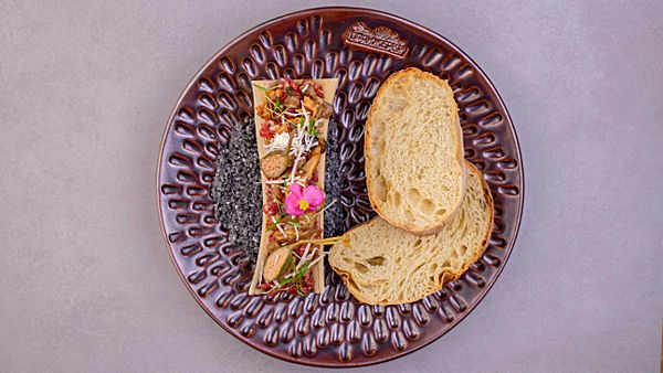 Тар-тар из говядины с вешенками