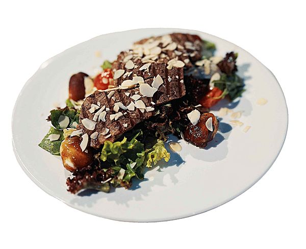 Салат с телятиной и финиками