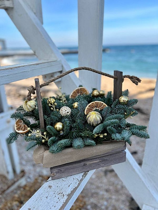 Композиция в ящике Новогодняя