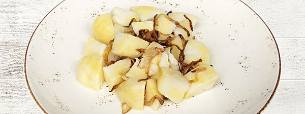Картофель отварной с жаренным луком