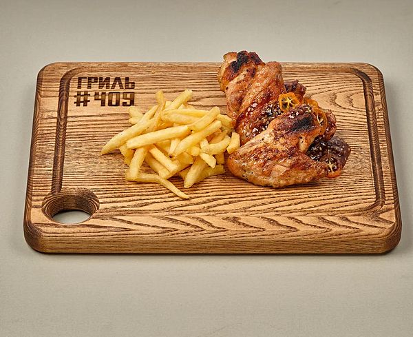 Крылья куриные с картофелем фри